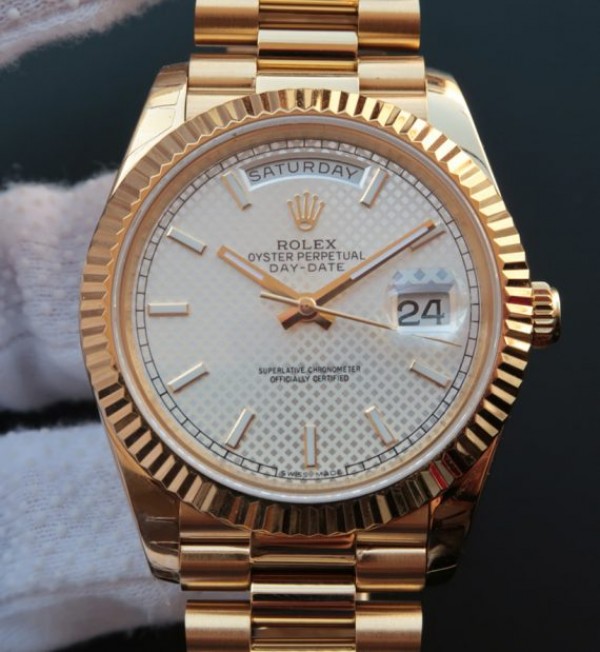 Replica Rolex Day-Date 40mm 228235 YG Noob White Textured Dial YG Bracelet A3255